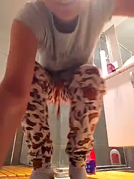 Pussy69Kat online show from 11/18/25, 10:52