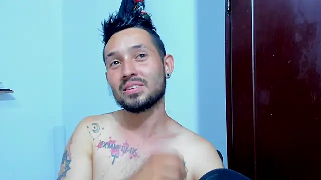 Bad Couple 1 online show from 10/29/25, 02:25