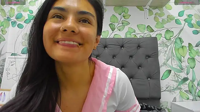 atilanadiaz7 online show from 02/10/25, 06:45