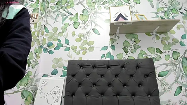 atilanadiaz7 online show from 03/10/25, 04:14