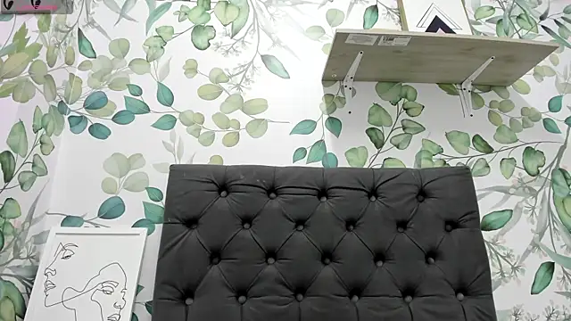 atilanadiaz7 online show from 10/09/25, 03:54