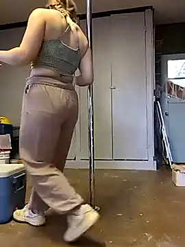 curvycakecutie online show from 03/09/26, 06:56