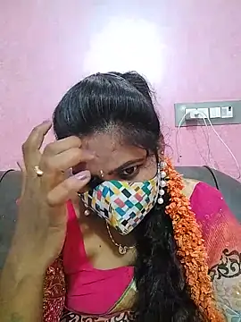 melina214 online show from 05/27/26, 03:47