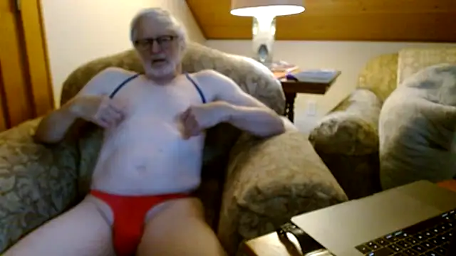 stripfun23 online show from 10/16/25, 08:10