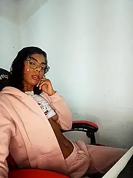 ElisaBoyer online show from 06/23/26, 10:35