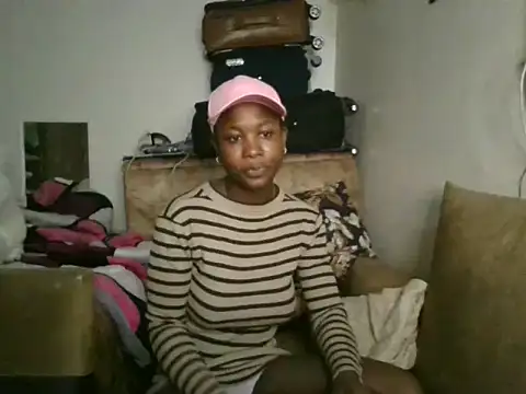 Snapshot of Sonnia_ chatting on 01/30/25, 01:42 Sonnia online show from 01/30/25, 01:42