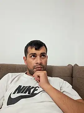 hornny1995 online show from 09/27/25, 04:56