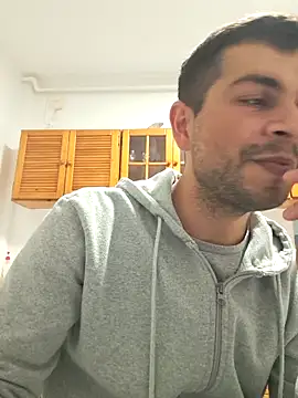 hornny1995 online show from 10/31/25, 05:58