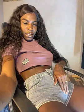 Richchocolatesweet  online show from 01/24/25, 02:07