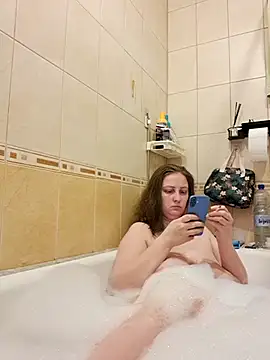 Sakura Green online show from 03/07/26, 08:06