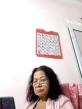 Hotestlove online show from 11/05/25, 12:38