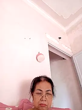 Hotestlove online show from 05/04/26, 03:46