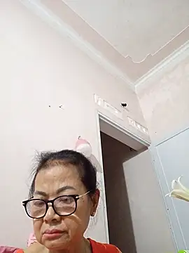 Hotestlove online show from 05/21/26, 10:06