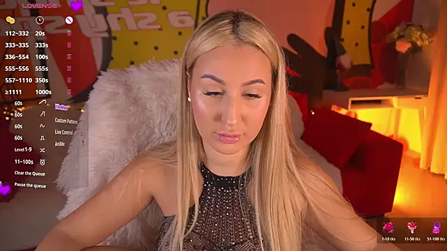 LiaBrazzerr online show from 12/15/25, 02:32