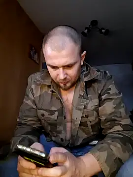 Foxyshaved online show from 01/08/25, 08:49
