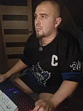 Foxyshaved online show from 11/28/25, 03:42