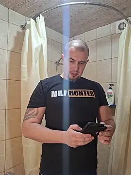 Foxyshaved online show from 11/29/25, 04:04