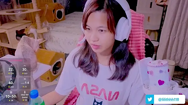 Snapshot of Kana_G chatting on 06/24/26, 04:39 Kana G online show from 06/24/26, 04:39