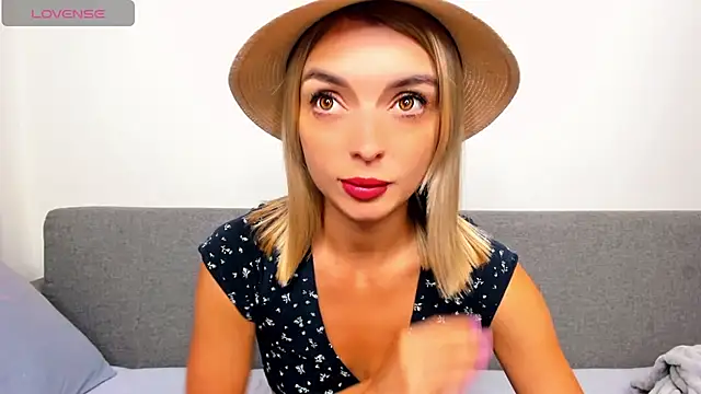  ellen meow  online show from 09/19/25, 07:47