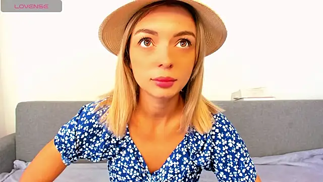  ellen meow  online show from 10/11/25, 12:15