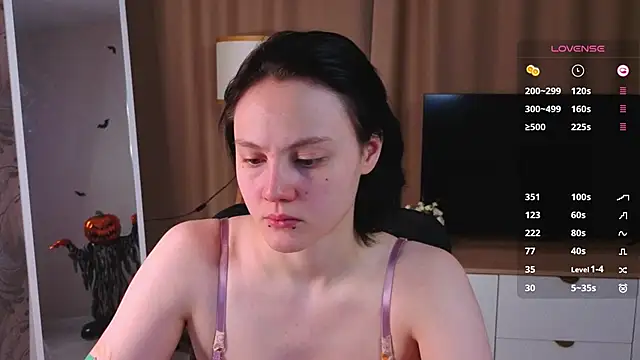 MaryCoopeer online show from 11/30/25, 04:49