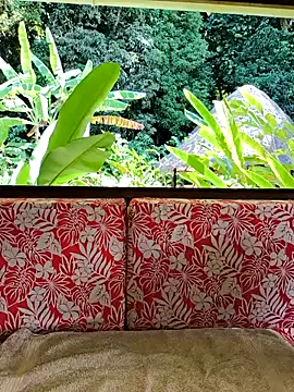 emma4xxx online show from 03/17/26, 08:23