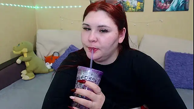 JuliaKeln online show from 01/21/25, 09:36