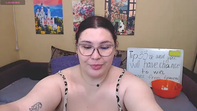 Snapshot of JuliaKeln chatting on 07/13/26, 03:04 JuliaKeln online show from 07/13/26, 03:04