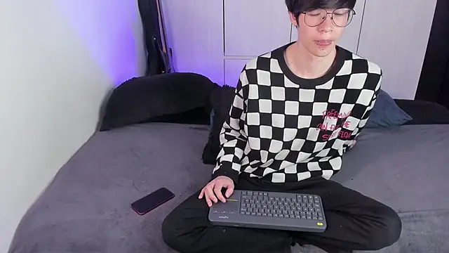 Aventure Twinks online show from 01/28/25, 01:38