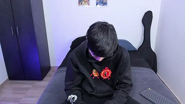 Aventure Twinks online show from 02/19/25, 09:14