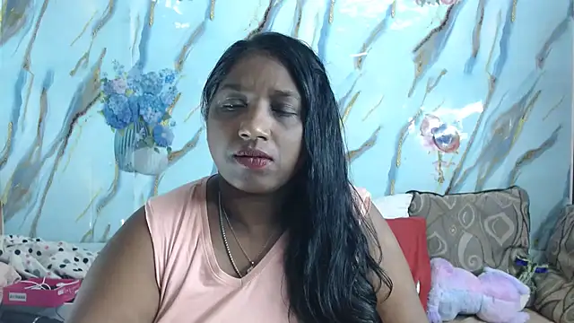 Snapshot of Indian_tracy chatting on 05/14/26, 03:35 Indian tracy online show from 05/14/26, 03:35