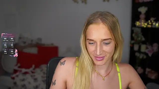 Nicolette  Shea  online show from 01/05/25, 05:09