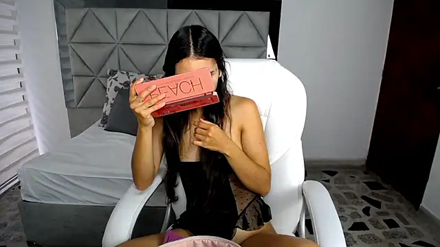 nina pons online show from 02/07/25, 09:26