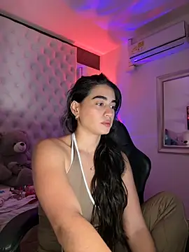 ZarahEvans online show from 12/03/25, 08:07