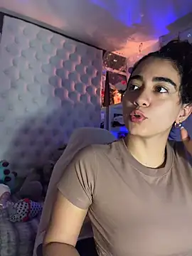 Snapshot of ZarahEvans chatting on 05/08/26, 04:12 ZarahEvans online show from 05/08/26, 04:12