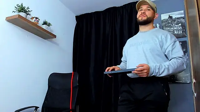 AndrewDiaz online show from 11/19/25, 03:39