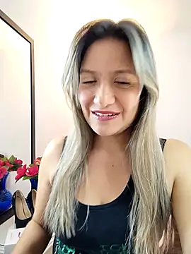 valeriahunter1 online show from 11/23/25, 10:31