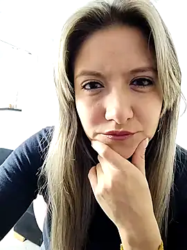 valeriahunter1 online show from 02/06/26, 11:30