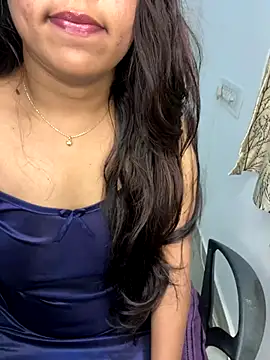 Snapshot of kannadatelugugirl chatting on 12/05/24, 12:52 kannadatelugugirl online show from 12/05/24, 12:52