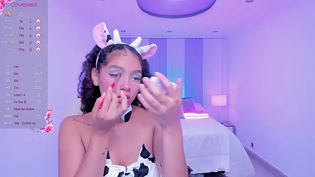 anahi curlie1 online show from 02/06/25, 03:37