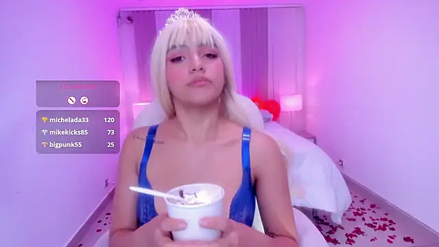 anahi curlie1 online show from 02/15/25, 08:00