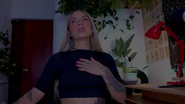 Yeriawaddell  online show from 11/24/25, 01:05