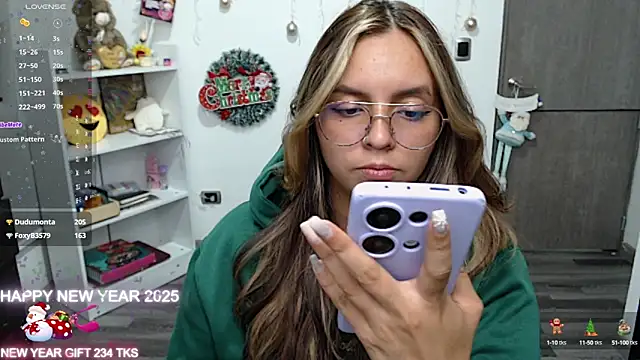 Valery7rose  online show from 12/31/24, 12:32