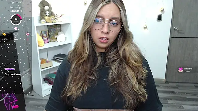 Valery7rose  online show from 01/28/25, 10:01