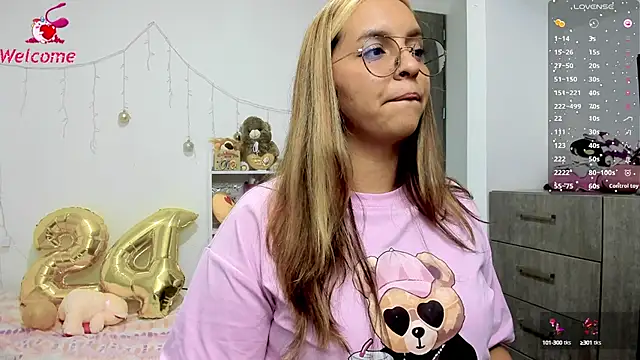 Valery7rose  online show from 02/25/25, 10:18