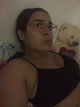 JuanaSimons online show from 03/29/26, 01:49