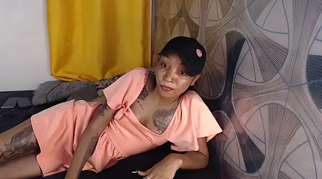 Snapshot of Candiey001 chatting on 01/13/25, 10:03 Candiey001 online show from 01/13/25, 10:03