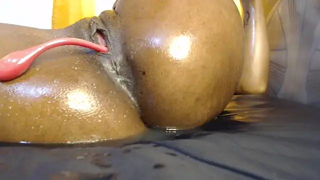 Snapshot of Candiey001 chatting on 01/27/25, 03:58 Candiey001 online show from 01/27/25, 03:58