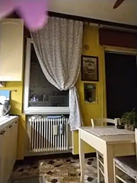 Snapshot of S2253 chatting on 07/25/26, 03:15 S2253 online show from 07/25/26, 03:15