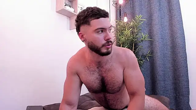 Snapshot of SebastianVilla_ chatting on 01/16/25, 01:58 SebastianVilla online show from 01/16/25, 01:58